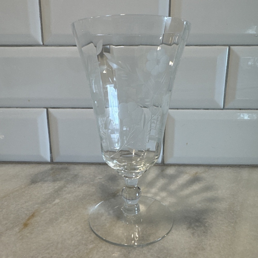 One Clear Optic ball stem Etched Hand Blown Floral daisies‎ pattern glassOLA001